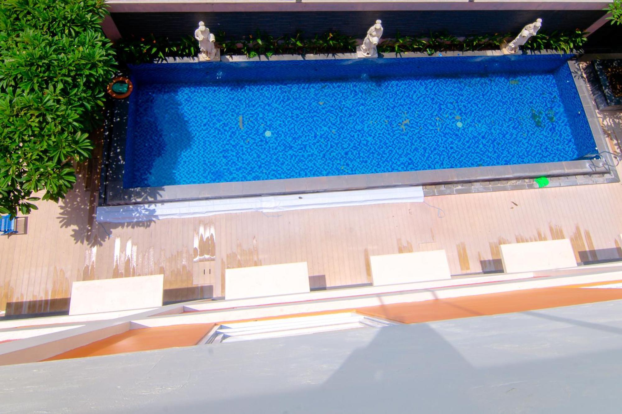 Front One Hotel Purwodadi Purwodadi  Ngoại thất bức ảnh