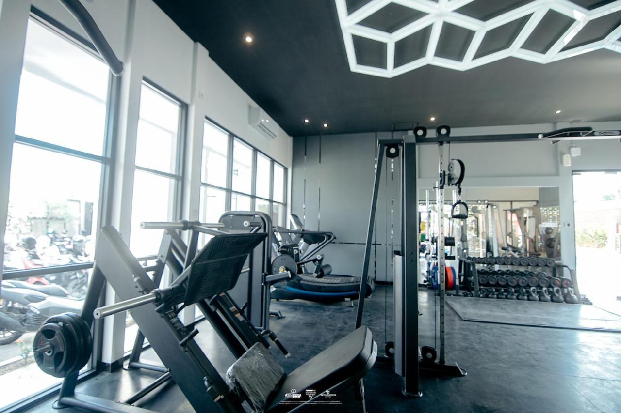 Front One Hotel Purwodadi Purwodadi  Ngoại thất bức ảnh