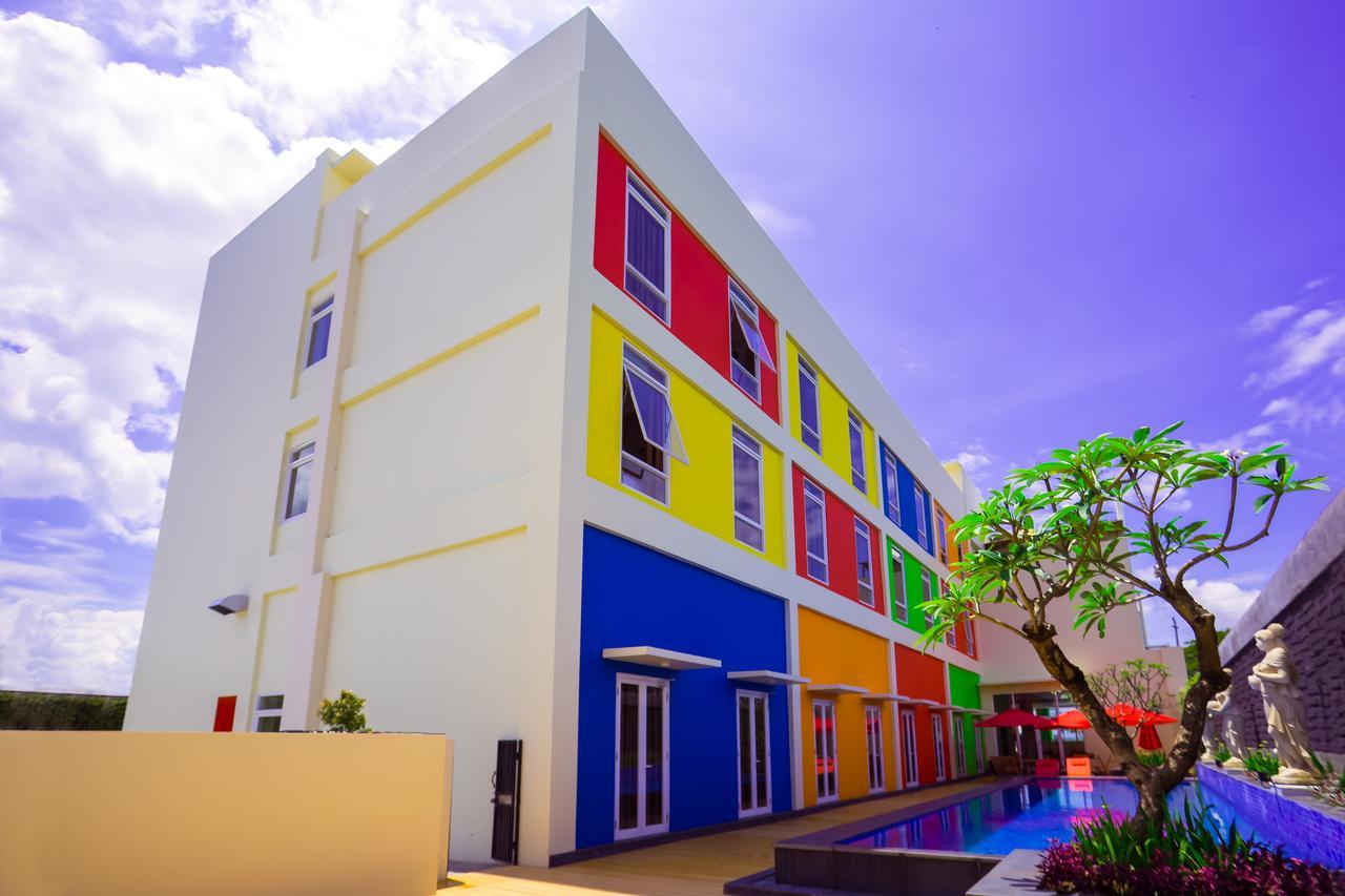 Front One Hotel Purwodadi Purwodadi  Ngoại thất bức ảnh